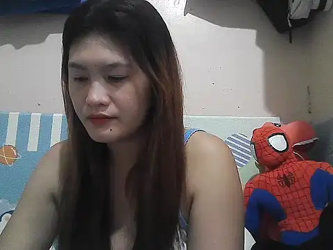Snapshot of leamorena chatting on 12/20/25, 03:19 leamorena online show from 12/20/25, 03:19