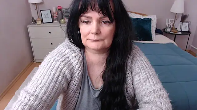 Snapshot of LeveMe2Nightt chatting on 01/12/26, 12:54 LeveMe2Nightt online show from 01/12/26, 12:54