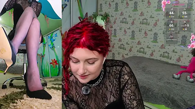 Snapshot of SmokyRose chatting on 06/27/26, 12:22 SmokyRose online show from 06/27/26, 12:22