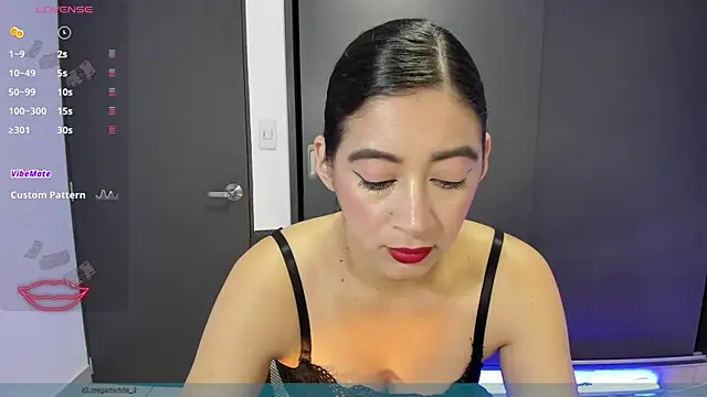 MeganWhite3 online show from 12/16/25, 04:28