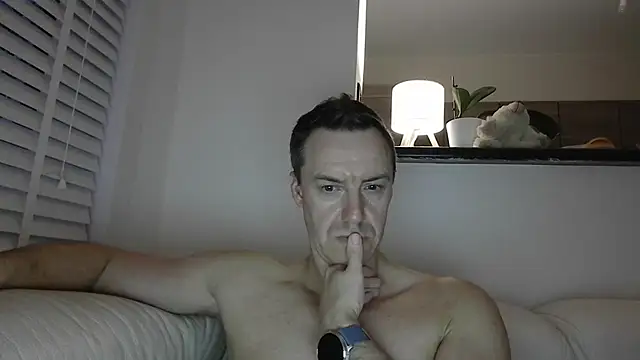 Snapshot of ploki2180 chatting on 03/01/26, 05:48 ploki2180 online show from 03/01/26, 05:48