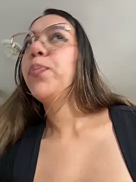 Andrea-Queen online show from 04/11/26, 02:10