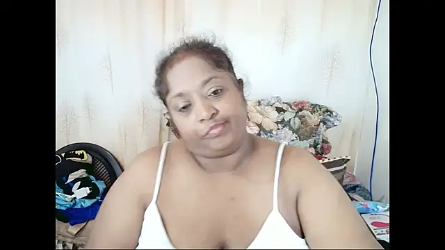 Snapshot of Indiantasha chatting on 03/20/25, 10:51 Indiantasha online show from 03/20/25, 10:51