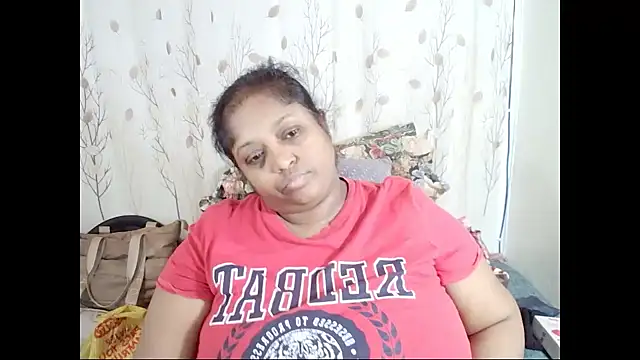 Snapshot of Indiantasha chatting on 11/18/25, 04:22 Indiantasha online show from 11/18/25, 04:22
