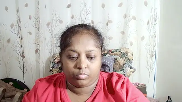 Snapshot of Indiantasha chatting on 12/15/25, 04:11 Indiantasha online show from 12/15/25, 04:11