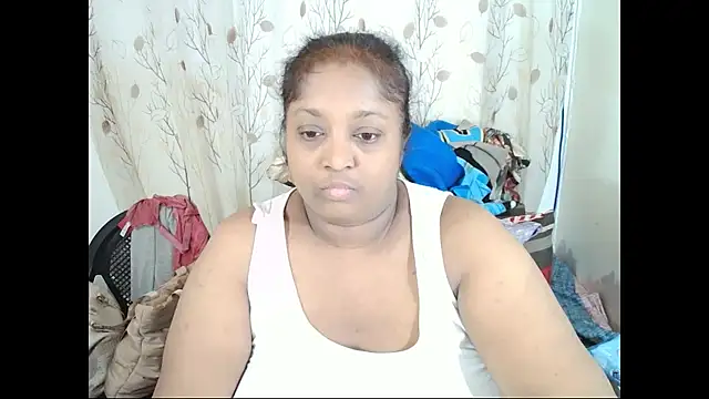 Snapshot of Indiantasha chatting on 06/27/26, 11:37 Indiantasha online show from 06/27/26, 11:37