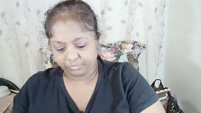 Snapshot of Indiantasha chatting on 07/13/26, 04:43 Indiantasha online show from 07/13/26, 04:43