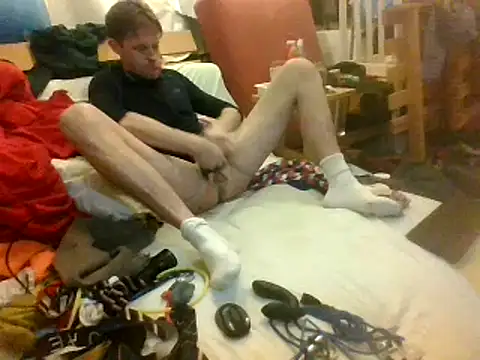 Snapshot of londonfuckwhore chatting on 01/10/25, 03:48 londonfuckwhore online show from 01/10/25, 03:48