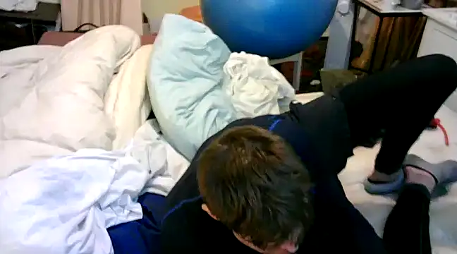 Snapshot of londonfuckwhore chatting on 02/09/25, 06:05 londonfuckwhore online show from 02/09/25, 06:05