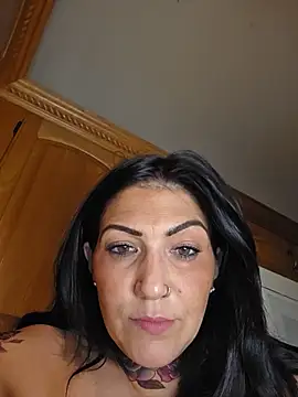 Snapshot of LittleMissEeve chatting on 06/12/26, 03:49 LittleMissEeve online show from 06/12/26, 03:49