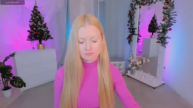 Laly Peach online show from 12/28/24, 03:48