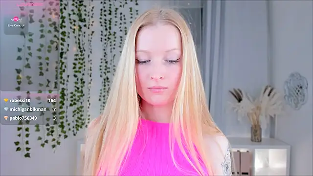 Laly Peach online show from 01/13/25, 07:31