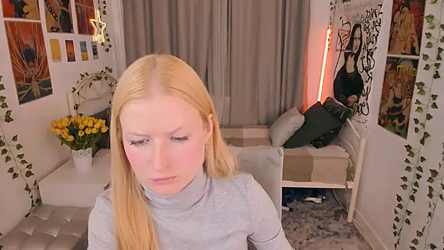 Laly Peach online show from 10/11/25, 04:38