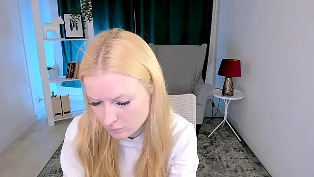 Laly Peach online show from 07/03/26, 11:16