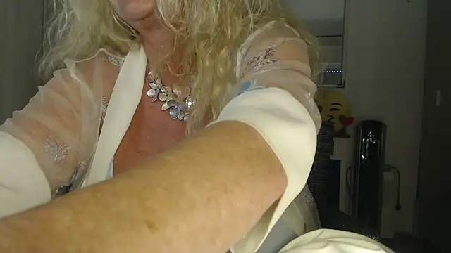 THESensualhorny online show from 03/04/25, 12:44