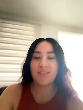 Snapshot of Nina_lovi chatting on 11/27/25, 08:44 Nina lovi online show from 11/27/25, 08:44