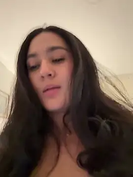 Nina lovi online show from 06/14/26, 02:24