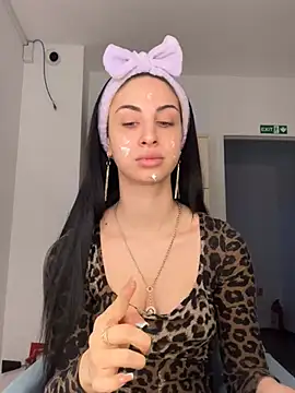 Snapshot of MeganHopeX chatting on 01/25/25, 07:49 MeganHopeX online show from 01/25/25, 07:49
