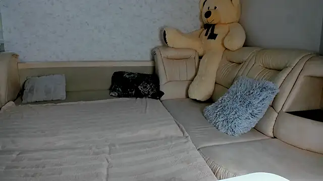 Snapshot of Your_Masha chatting on 12/11/24, 09:45 Your Masha online show from 12/11/24, 09:45