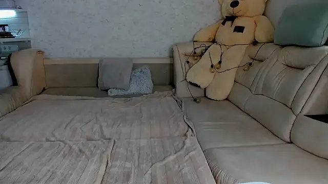 Snapshot of Your_Masha chatting on 03/13/25, 10:15 Your Masha online show from 03/13/25, 10:15