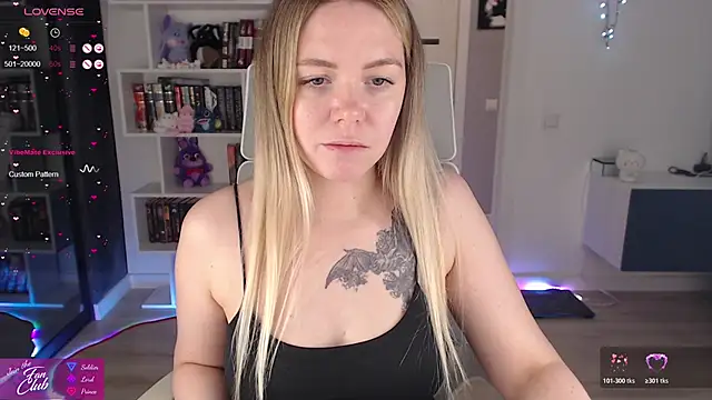 Emma Bryan online show from 11/21/25, 06:17