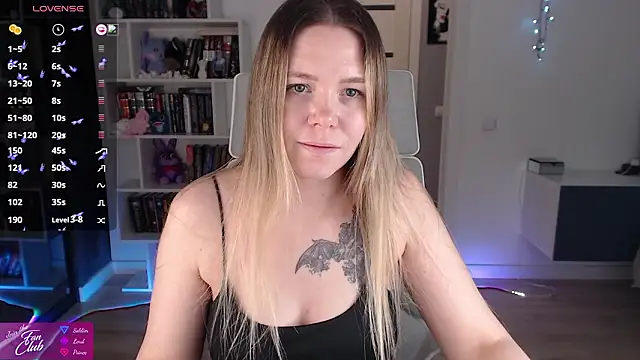 Emma Bryan online show from 03/10/26, 07:19