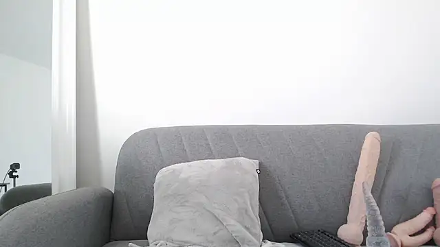 nicole 98 online show from 10/08/25, 08:23