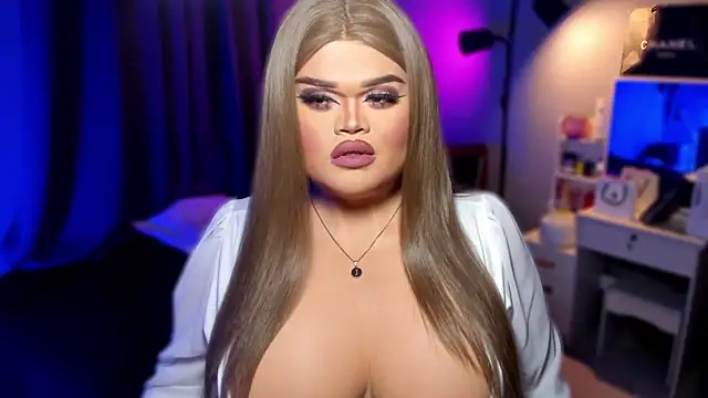 KarolinaThompson online show from 12/21/24, 05:36