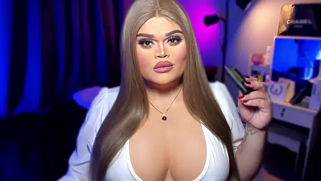 KarolinaThompson online show from 12/22/24, 12:27