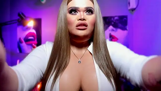 KarolinaThompson online show from 09/25/25, 06:22