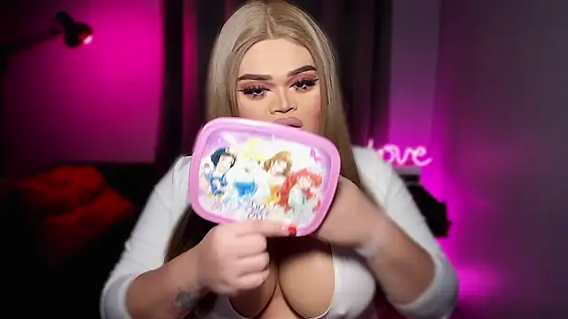 KarolinaThompson online show from 02/07/26, 05:44