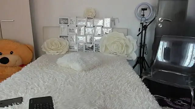 sweetemy4u online show from 11/14/25, 09:41