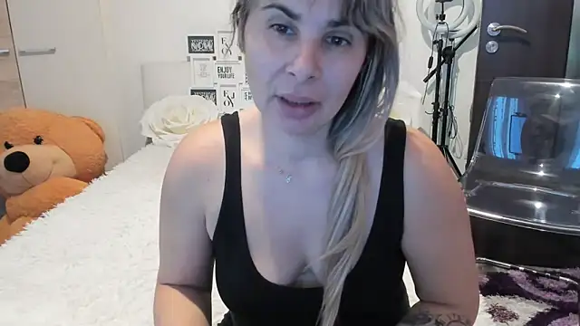 sweetemy4u online show from 11/27/25, 01:24