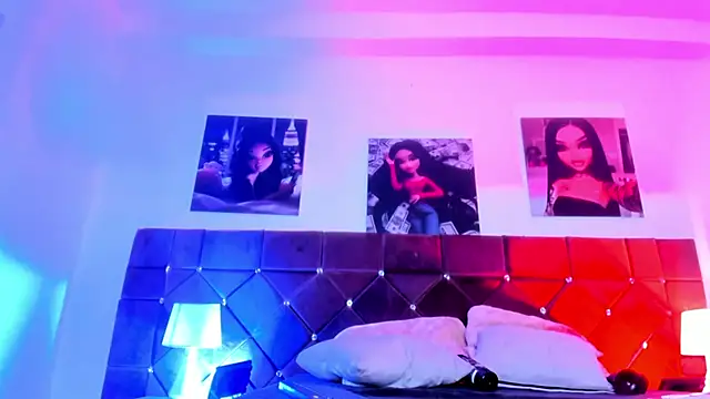 Snapshot of Ariana_lopezz chatting on 01/28/25, 12:22 Ariana lopezz online show from 01/28/25, 12:22