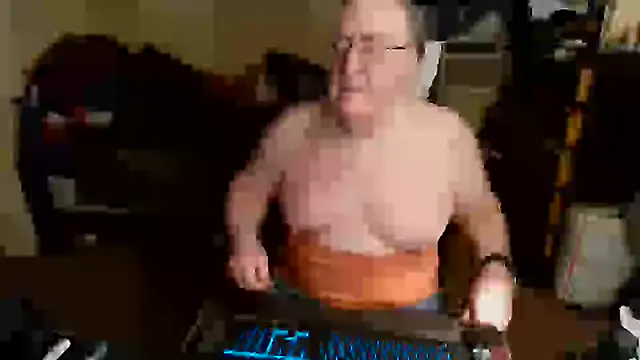 Toastir online show from 03/10/25, 01:10