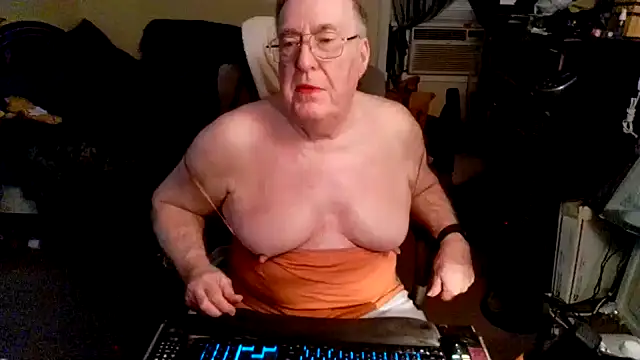 Toastir online show from 09/27/25, 08:03