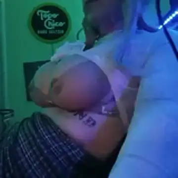 Snapshot of LovingLori chatting on 02/11/26, 12:26 LovingLori online show from 02/11/26, 12:26