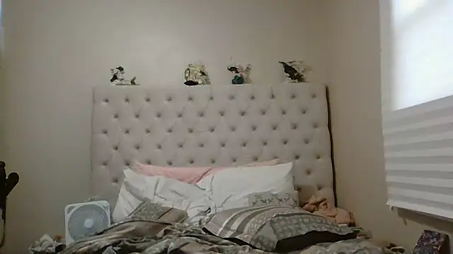 beautylovess online show from 07/18/26, 02:54