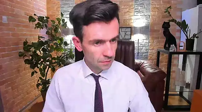 Snapshot of SteveTiger chatting on 01/17/25, 02:39 SteveTiger online show from 01/17/25, 02:39