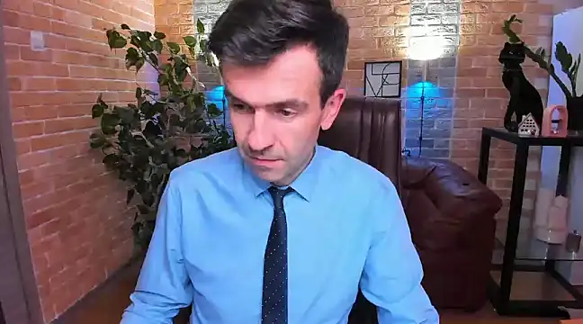 Snapshot of SteveTiger chatting on 01/22/25, 03:51 SteveTiger online show from 01/22/25, 03:51