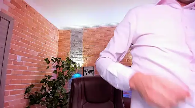 Snapshot of SteveTiger chatting on 02/14/25, 12:14 SteveTiger online show from 02/14/25, 12:14