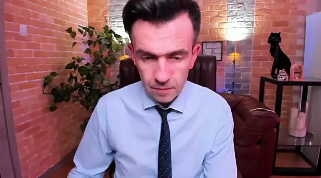 Snapshot of SteveTiger chatting on 02/15/25, 02:44 SteveTiger online show from 02/15/25, 02:44