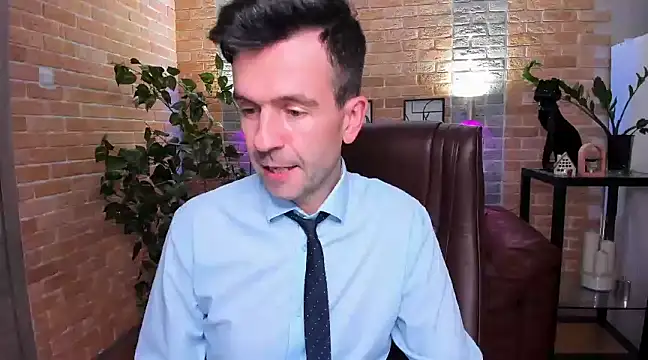 Snapshot of SteveTiger chatting on 02/16/25, 04:42 SteveTiger online show from 02/16/25, 04:42