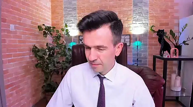 Snapshot of SteveTiger chatting on 02/17/25, 01:53 SteveTiger online show from 02/17/25, 01:53