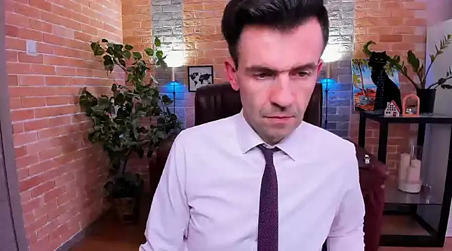 Snapshot of SteveTiger chatting on 02/24/25, 02:04 SteveTiger online show from 02/24/25, 02:04