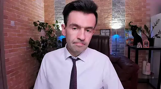 Snapshot of SteveTiger chatting on 02/24/25, 05:09 SteveTiger online show from 02/24/25, 05:09