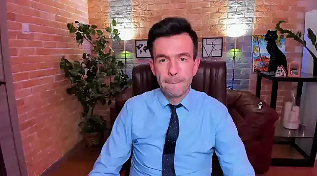 Snapshot of SteveTiger chatting on 02/25/25, 05:15 SteveTiger online show from 02/25/25, 05:15