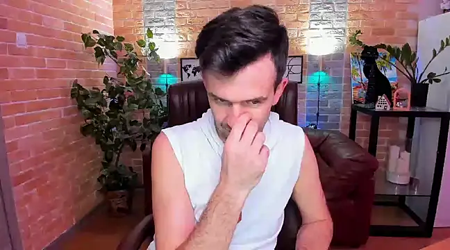 Snapshot of SteveTiger chatting on 02/28/25, 03:59 SteveTiger online show from 02/28/25, 03:59