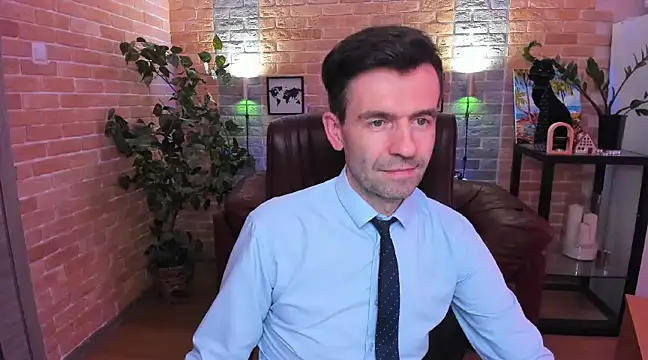 Snapshot of SteveTiger chatting on 03/04/25, 03:26 SteveTiger online show from 03/04/25, 03:26