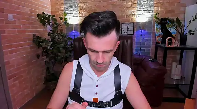 Snapshot of SteveTiger chatting on 03/14/25, 03:58 SteveTiger online show from 03/14/25, 03:58